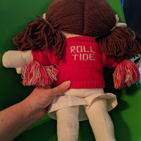 🏈📣  Alabama Cheerleader Doll - Picture 7 of 10